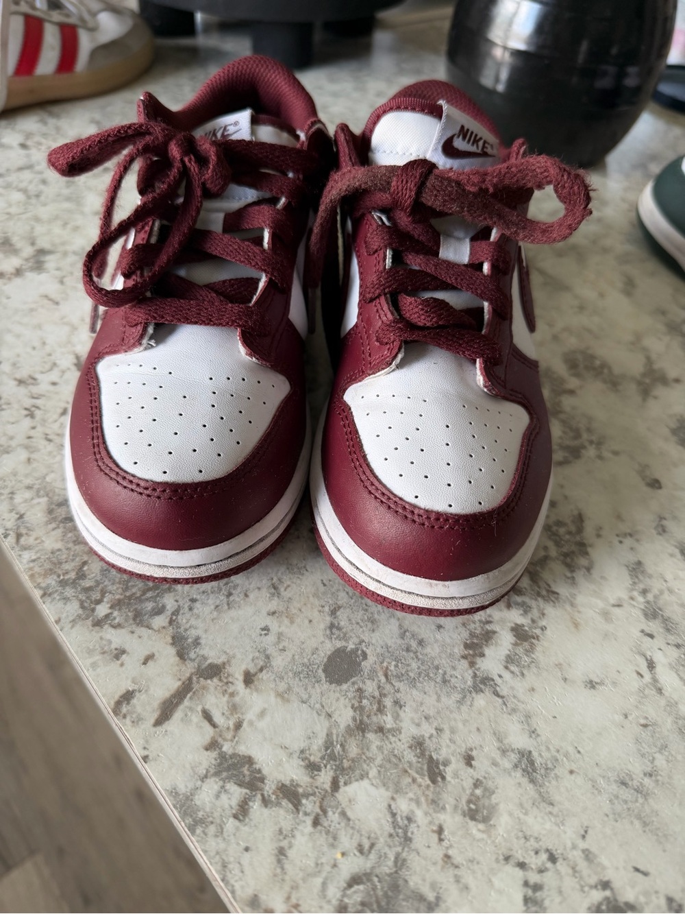 Nike Kids Maroon and White Low Top Sneakers - Picture 4 of 4